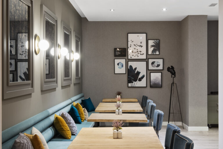 blog-interiorismo-pia-capdevila-contract-sofás-hoteles-comedor