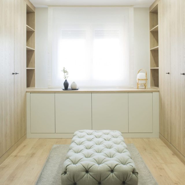 PIA-CAPDEVILA-Proyecto-364-TARRAGONA-Suite-Vestidor-1a-FOTOS®JordiCanosa-ESTILISMOMarGausachs-079-scaled-1.jpg