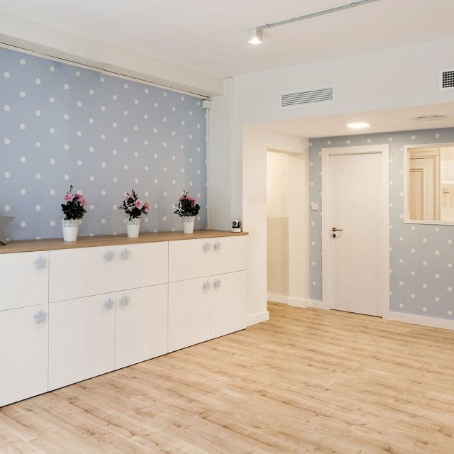 PROYECTO-DE-DISENO-DE-INTERIORES-DE-NEGOCIO-GUARDERIA-HAPPY-WAY-BARCELONA-SALAPRINCIPAL2