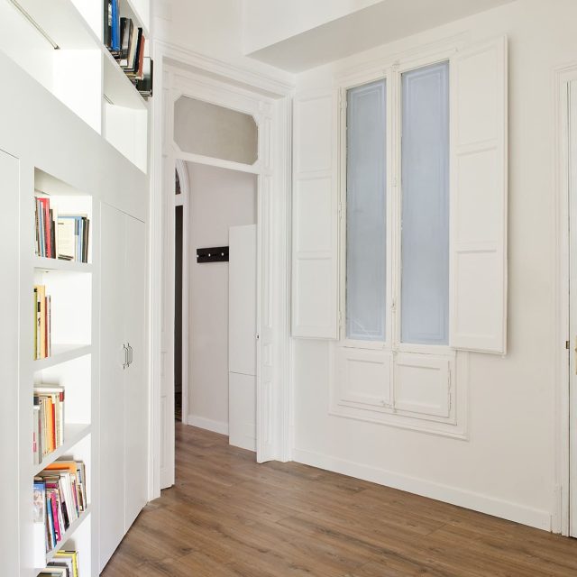 PROYECTO-DE-INTERIORISMO-VIVIENDA-BARCELONA-RECIBIDOR2