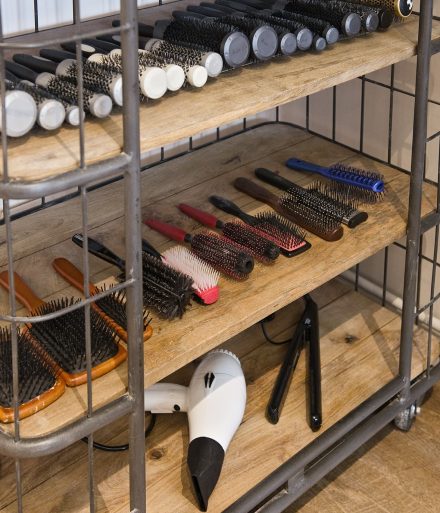 Pia-Capdevila-Proyecto-256-Proyecto-de-diseno-de-interiores-de-local-Peluqueria-Hector-Carvajal-4