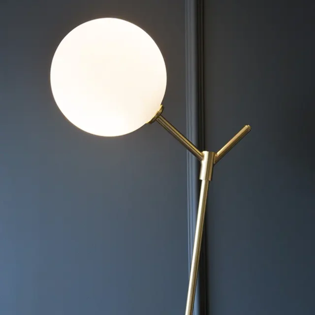 Lámpara en el edificio 8Sides